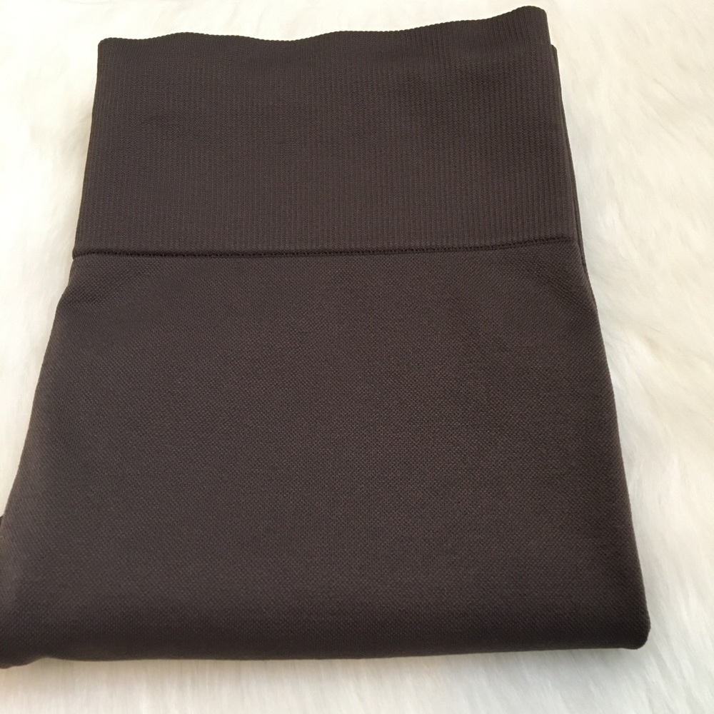 Athleta | Solid Gray Capris Cropped Leggings - image 3